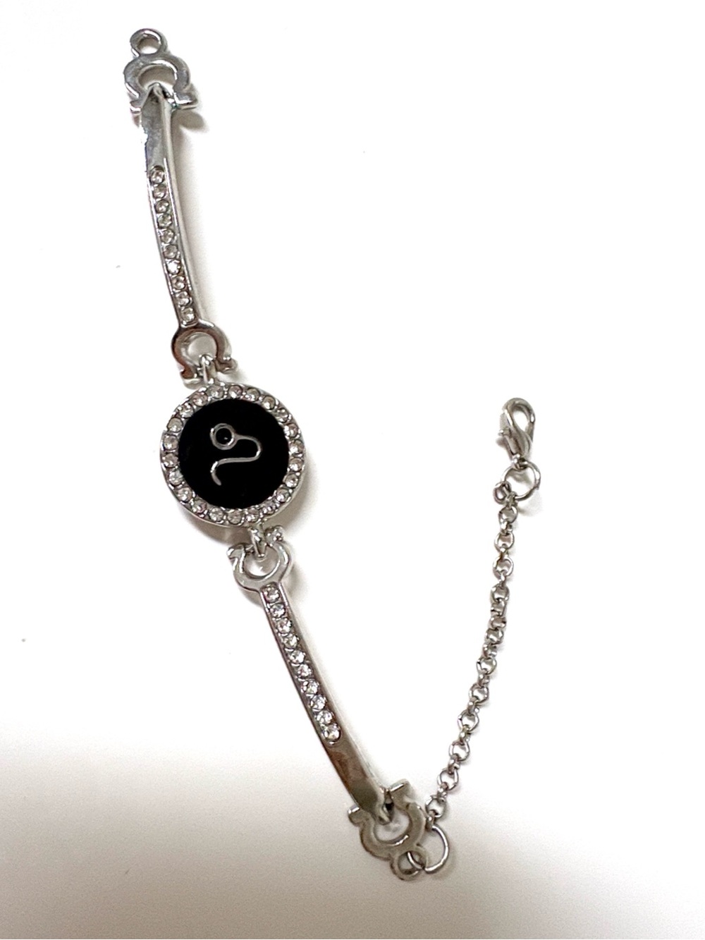 Silver-Tone Zodiac Leo Bracelet with Black Dial Crystal Embellishments S/XS - Picture 8 of 8